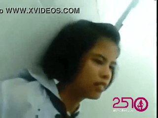 หลุดไทยแท้เด็กมัธยมใส่คอซอง แฟนหนุ่มจับถอดในห้องน้ำ