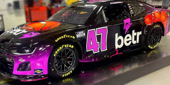Betr เข้าร่วม NASCAR โดยการสปอนเซอร์ Ricky Stenhouse Jr.