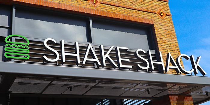 “Shake Shack เปิดร้านอาหารใหม่ 10 สาขาที่สถานที่ PENN”